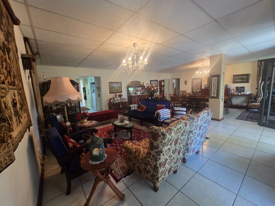 5 Bedroom Property for Sale in Dan Pienaar Free State